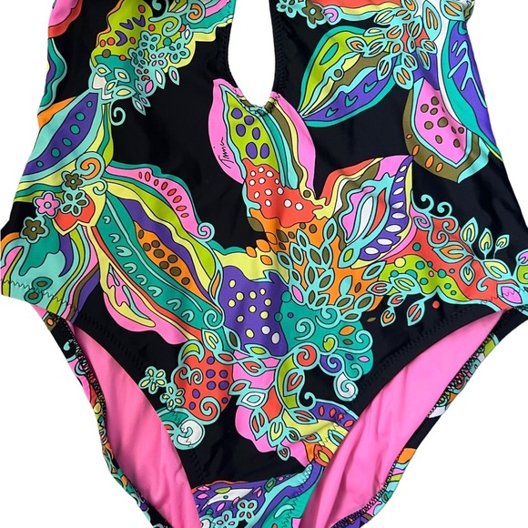 Trina Turk Sea Garden Multi One Piece Halter Cross-back Swimsuit Size 6 - Picture 9 of 15